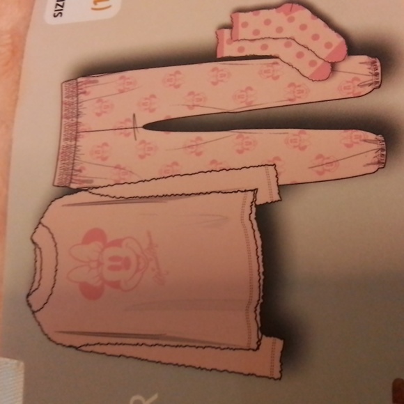 NWT Disney 100 3pc Minnie Women's Sleepwear w/ bonus artpad - Picture 2 of 14